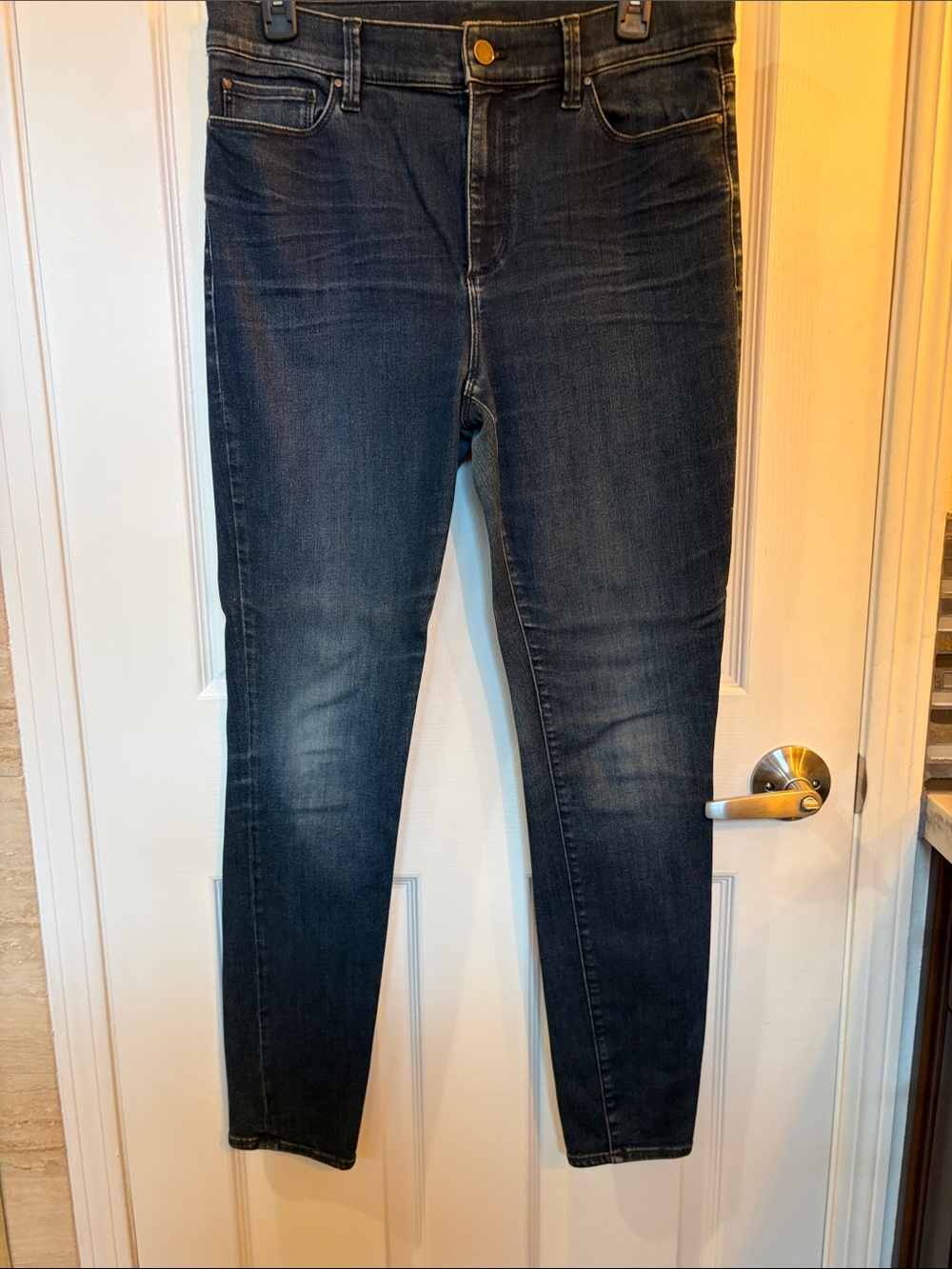 Ann Taylor Skinny Jeans in Dark Blue Wash